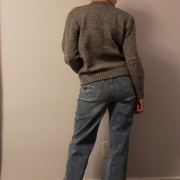 Vintage Hand Made V-Neck Sweater - Picture 4 of 5